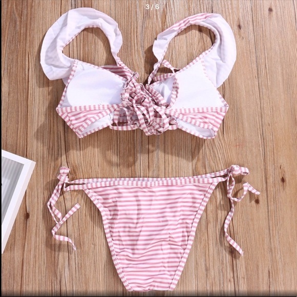 Striped bikini - Picture 5 of 6